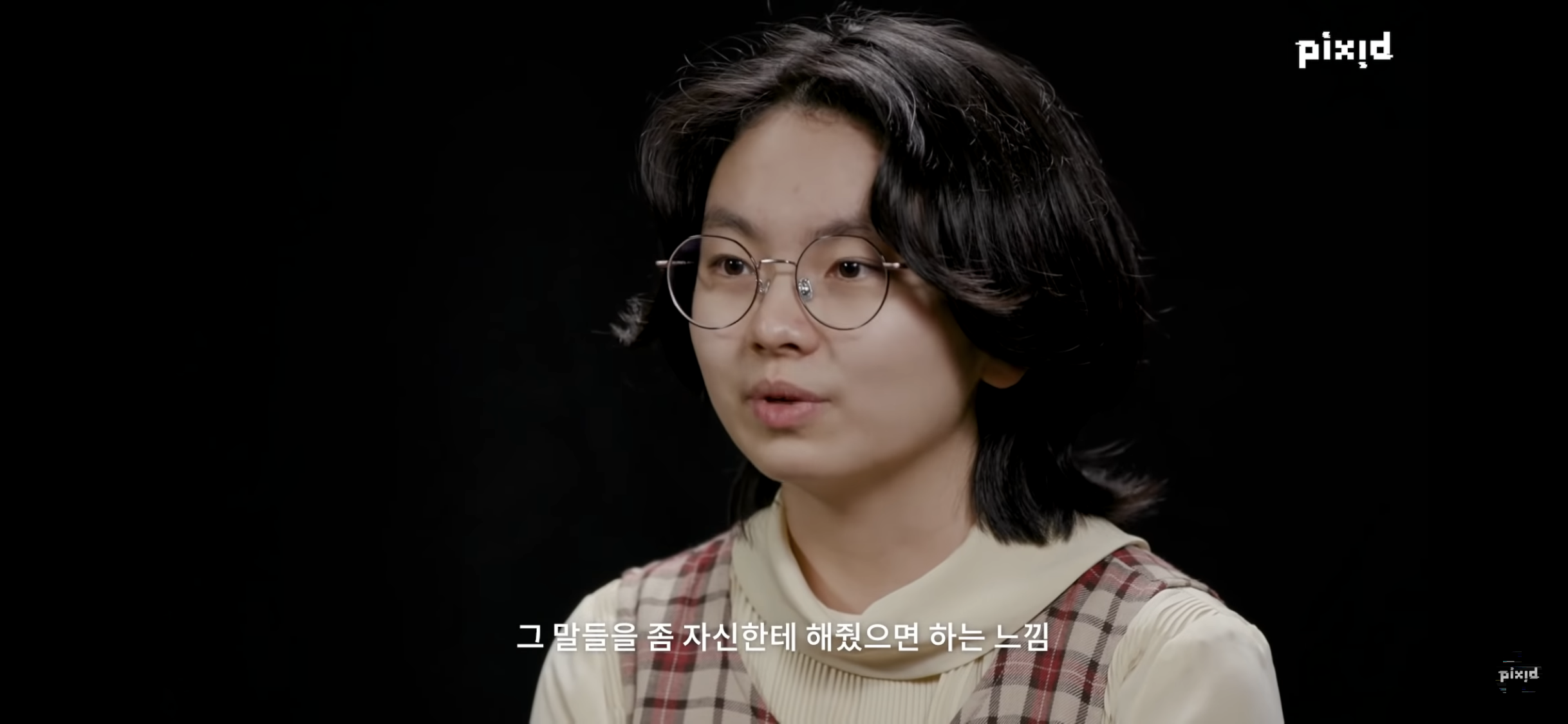 10대 소녀들 사이에 소녀시대 티파니가 숨어있다면? | 인스티즈