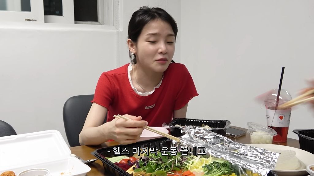 키 160에 몸무게 40kg 찍은 승희 운동하고 먹고 자기 건강 프로젝트 실시한 오마이걸 | 인스티즈