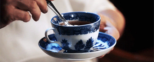 백인 여자친구 부모님 집에 처음 방문하는데 이 가족 전부 어딘가 이상한 거 같아요..gif | 인스티즈