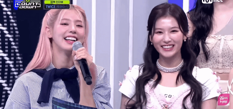 엠카에서 생방송으로 저녁 데이트 잡는 아이돌 | 인스티즈