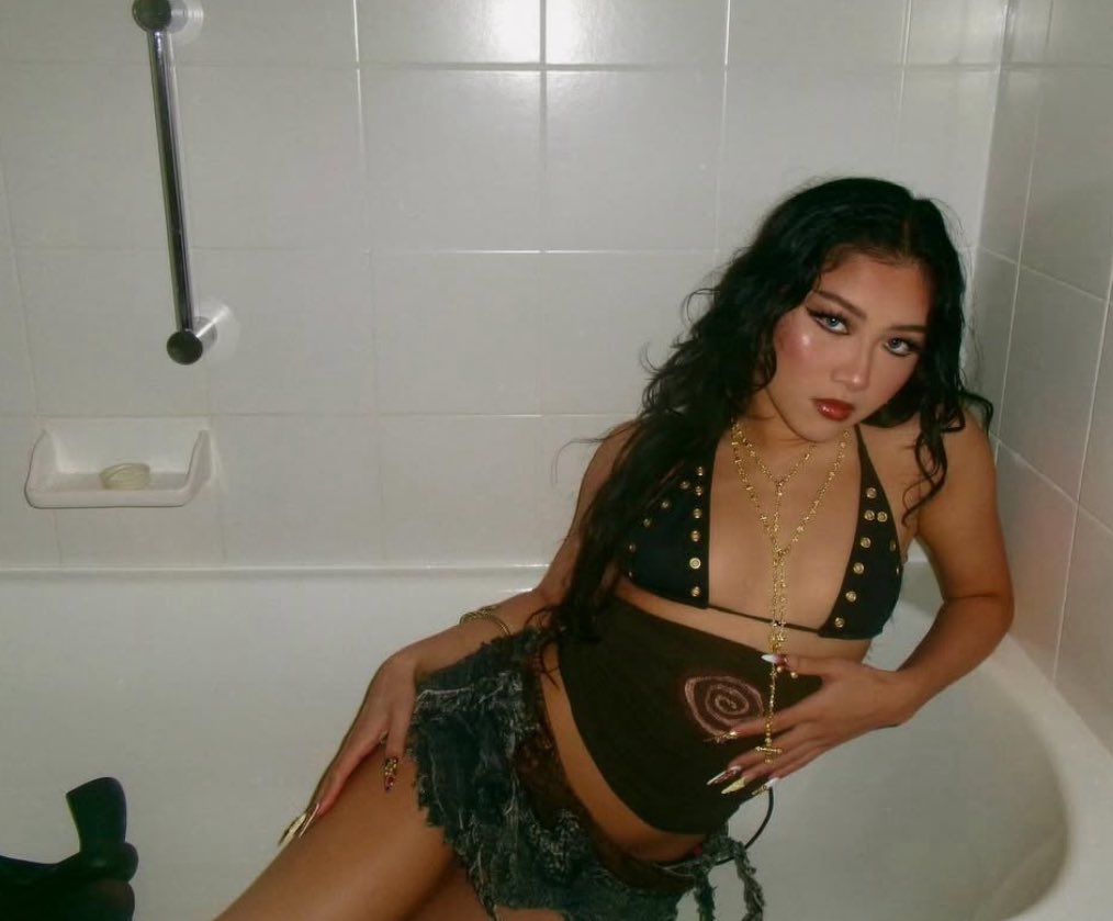 비교적 무명이었는데 현재 월드오브스우파에서 좋은 활약 보여주고 있는 댄서 2명 | 인스티즈