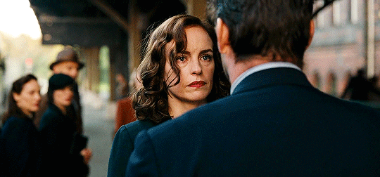 영화 피닉스 나치 강제수용소에서 얼굴이 망가져 돌아온 아내 | 인스티즈