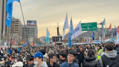 역대급으로 사람 많았던 광화문 윤석열 탄핵찬성집회(3/15) | 인스티즈