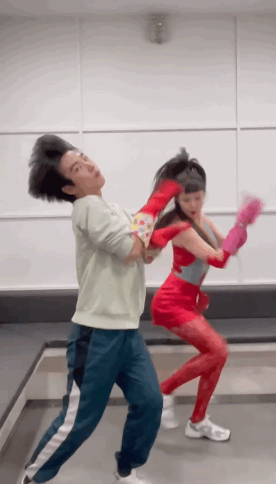 요즘 컴백하는 여돌들과 꽤 많이 콜라보하는 거 같은 댄스 유튜버 | 인스티즈