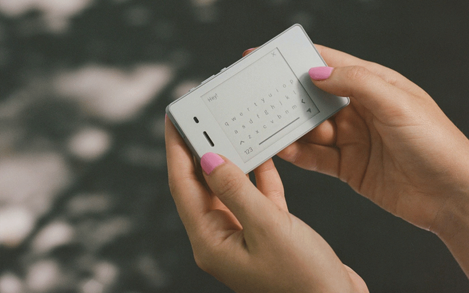 최소한의 기능만 맞춘 디지털 디톡스 휴대폰 | 인스티즈