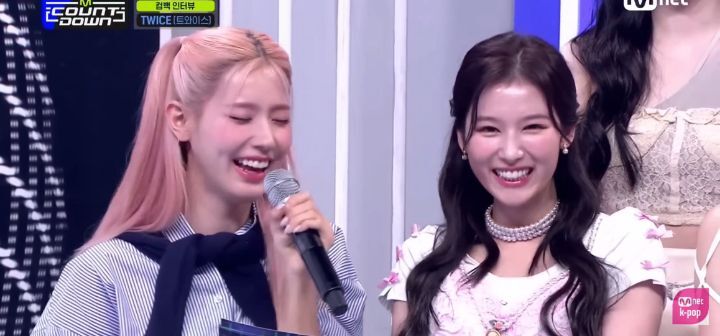 엠카에서 생방송으로 저녁 데이트 잡는 아이돌 | 인스티즈