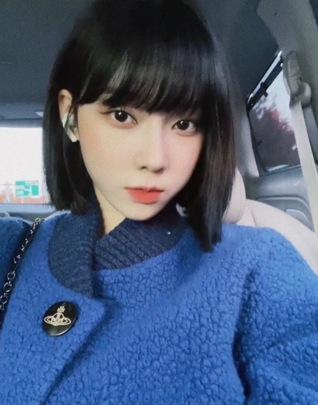 호불호 극명하게 갈리는 요즘 아이돌 오버립 메이크업.twt | 인스티즈