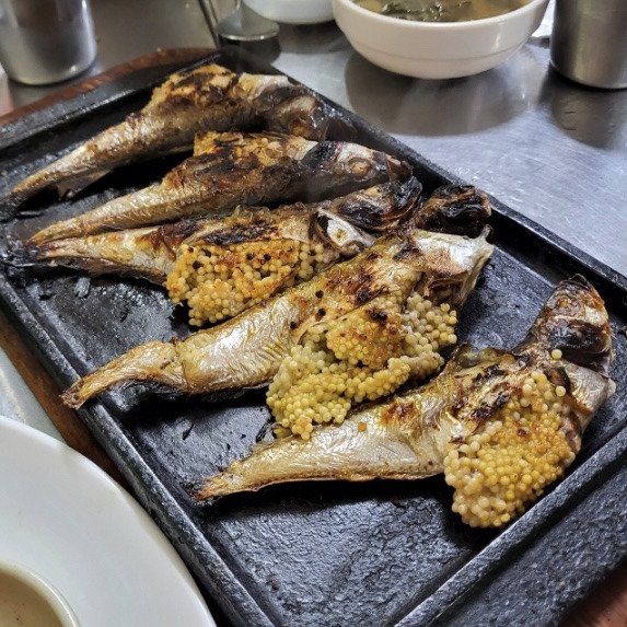 요즘 먹방 유튜버들한테 엄청 유행하고 있는 음식...jpg | 인스티즈