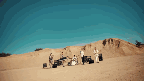 뮤비에 자주 등장하는 한국의 사막.gif | 인스티즈