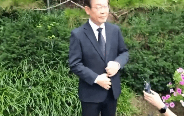 이재명이 무의식적으로 자주 하는 행동 | 인스티즈