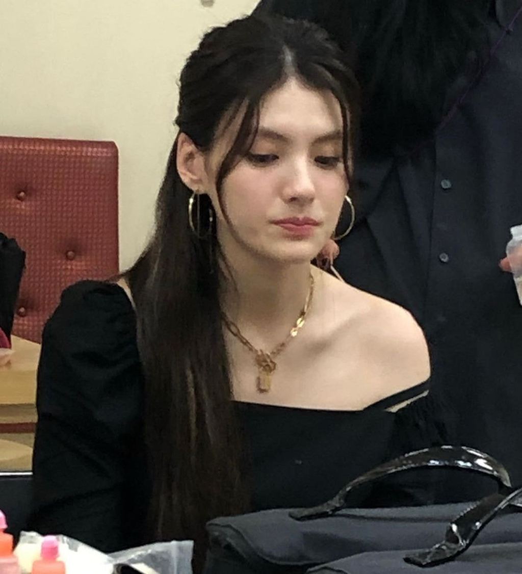 인스타 스토리에서 스우파 모니카 언급한 배우 김용지.jpg | 인스티즈