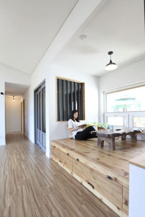 집평수 넓으면 만들어두고 싶은 거실이나 방에 한단 높은 작은 휴식공간 만들기 | 인스티즈