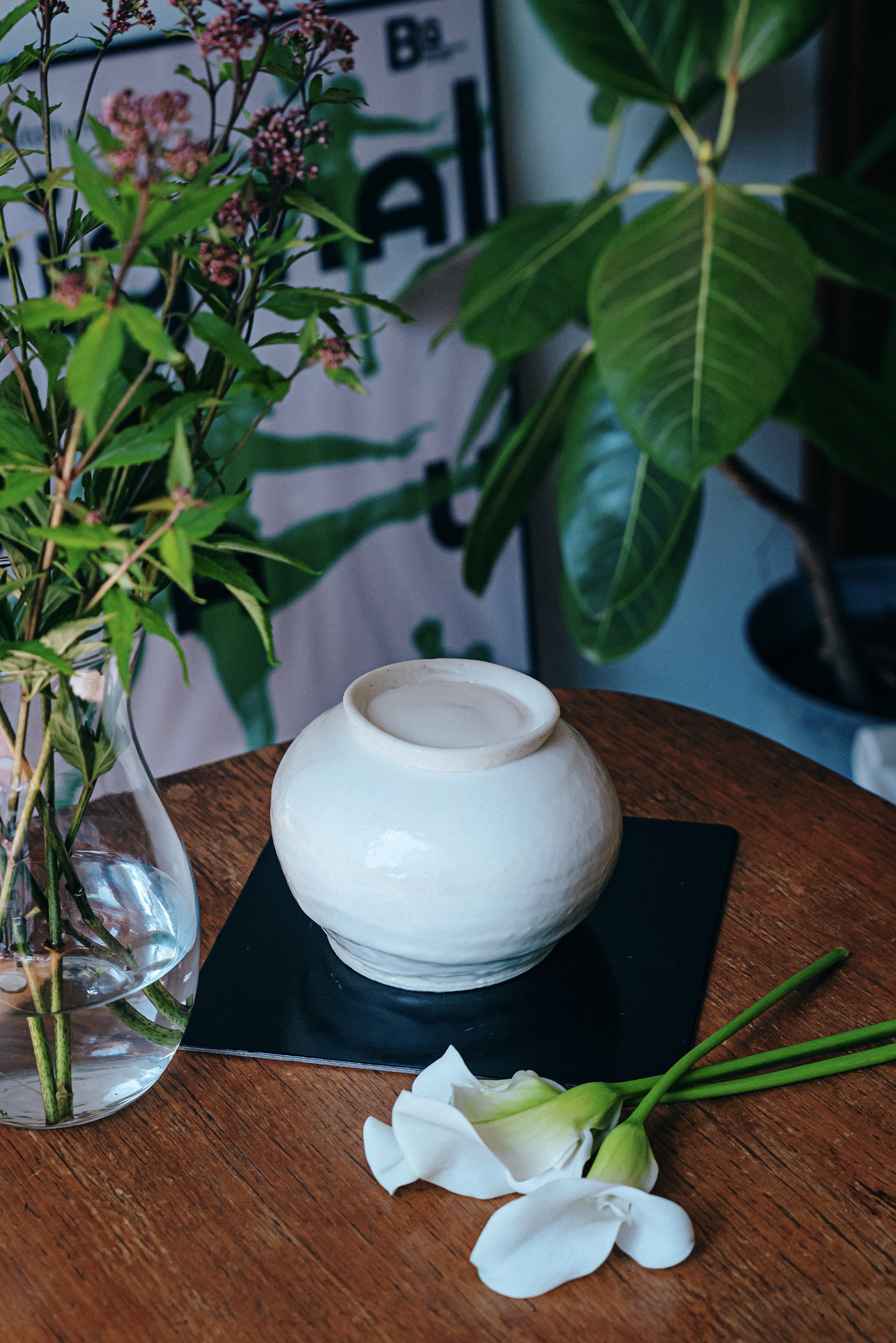 달항아리를 닮은 생크림 케이크 | 인스티즈