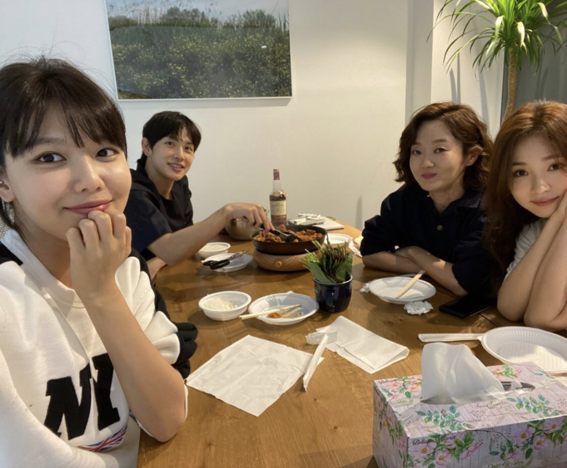 원곡자 소녀시대 옆에서 시선 다 뺏어가는 임시완 (소원을 말해봐, 다시 만난 세계, Forever 1) | 인스티즈