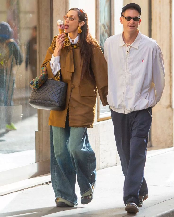 패셔너블한 시밀러룩으로 인기 많았던 벨라 하디드-마크 칼만 | 인스티즈