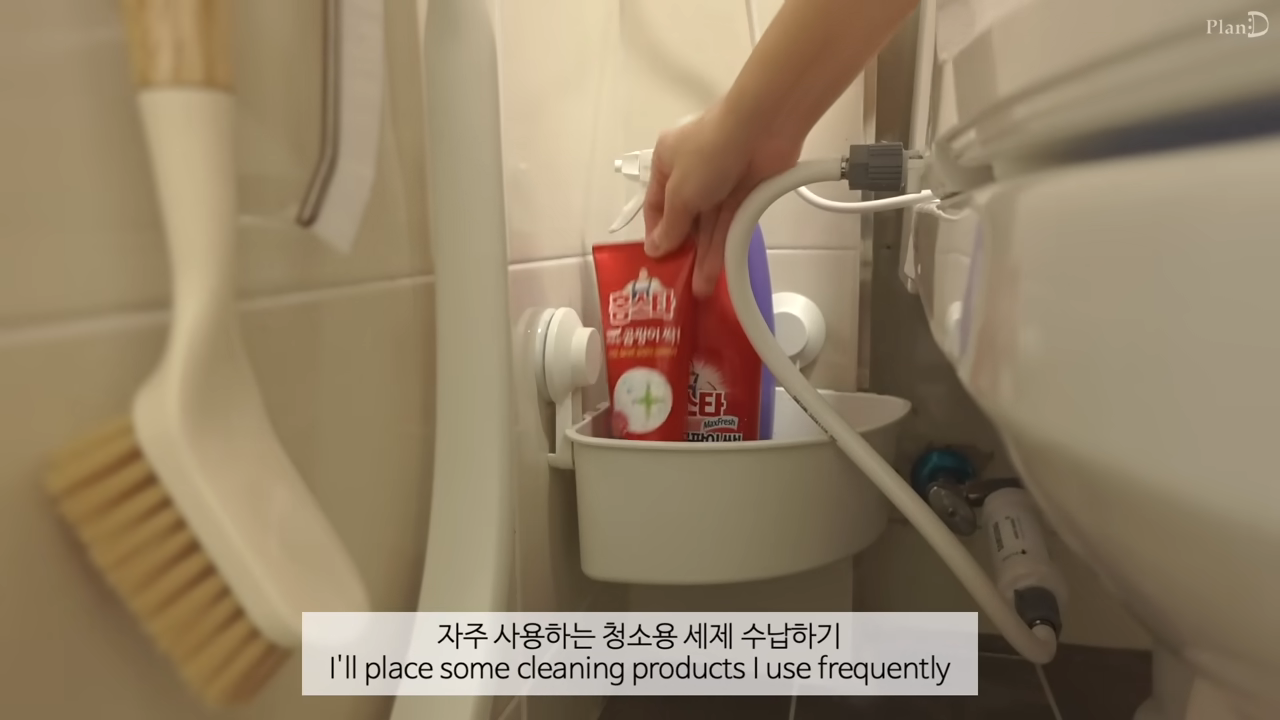 야무지다는 반응 많은 어떤 브이로거의 화장실 셀프 보수 (스압주의) | 인스티즈