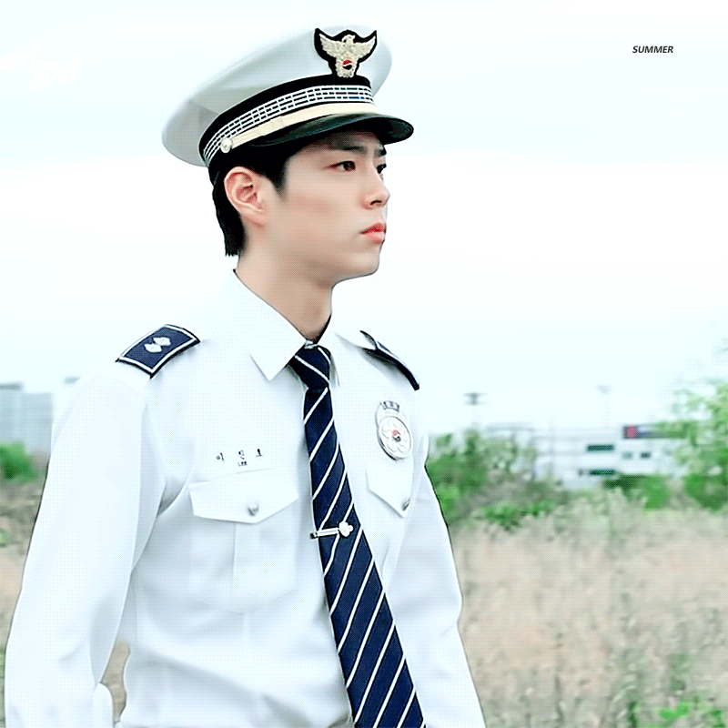 제복 입은 배우들이 일반인이라면 유명해진다 vs 그정도는 아니다 | 인스티즈