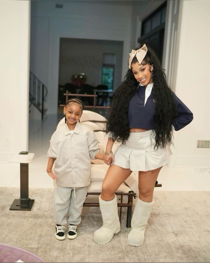 니키 미나즈 선넘네.. 카디비 딸까지 조롱중 | 인스티즈