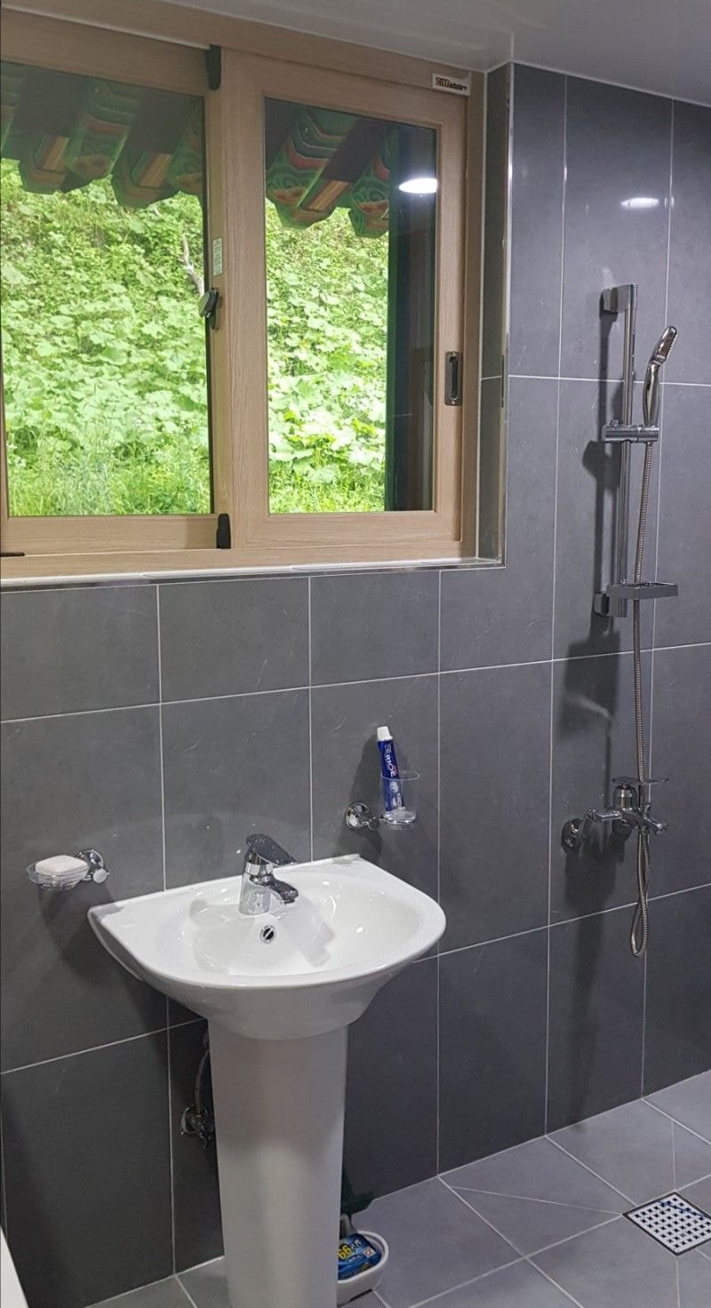 eaf7121e2e0b1bab4f839596e966a779d4f4dd0e