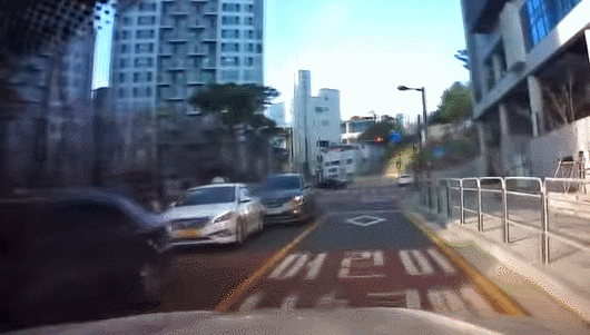 오늘자 스쿨존 사고(민식이법 2번째 적용 대상).gif | 인스티즈