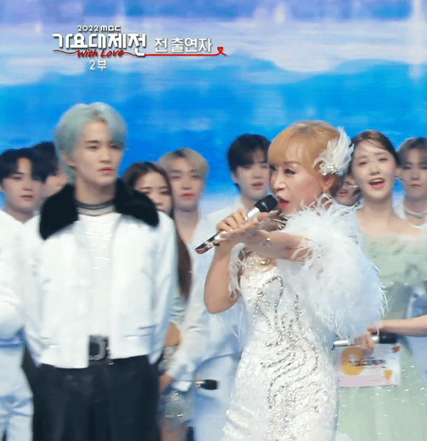 어제 조수미랑 합동무대하던 남돌들 표정..gif | 인스티즈