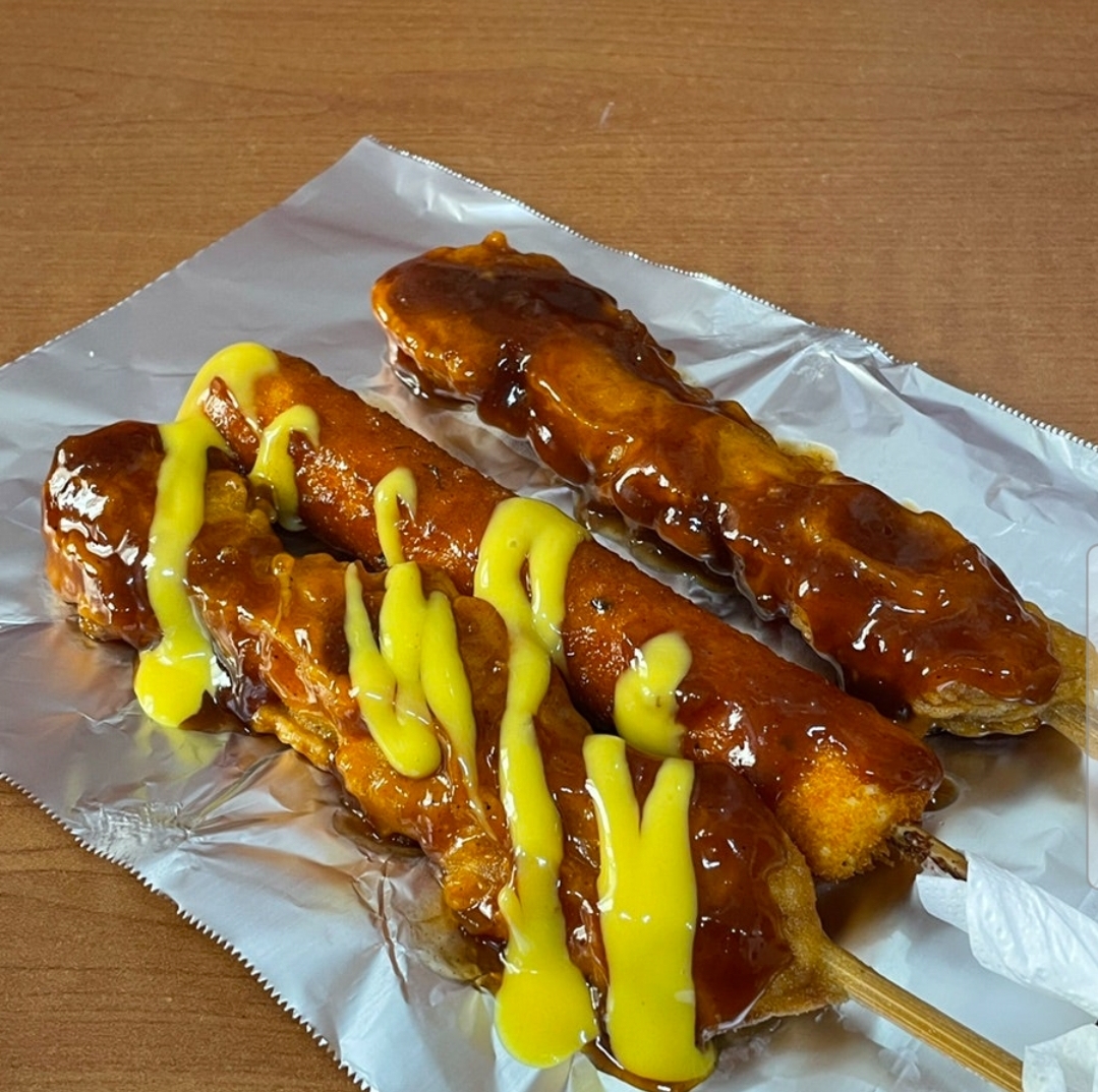 요즘 닭꼬치는 왜 구운 것만 팖?.jpg - 악플달면 쩌리쩌려버려... 차분한 20대들의 알흠다운 공간 요즘 닭꼬치는 왜 구운 것만 팖?.jpg