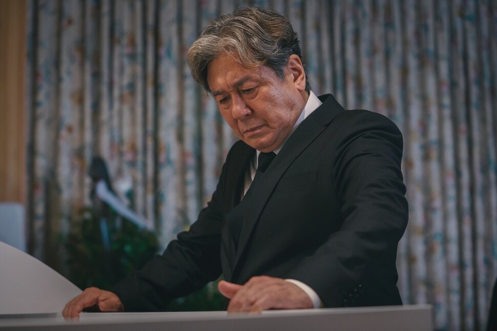 검은사제들 X 사바하 X 파묘 다같이 나오는 장재현 영화 세계관 Let's go 시나리오 | 인스티즈