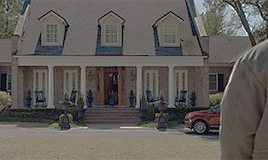 백인 여자친구 부모님 집에 처음 방문하는데 이 가족 전부 어딘가 이상한 거 같아요..gif | 인스티즈