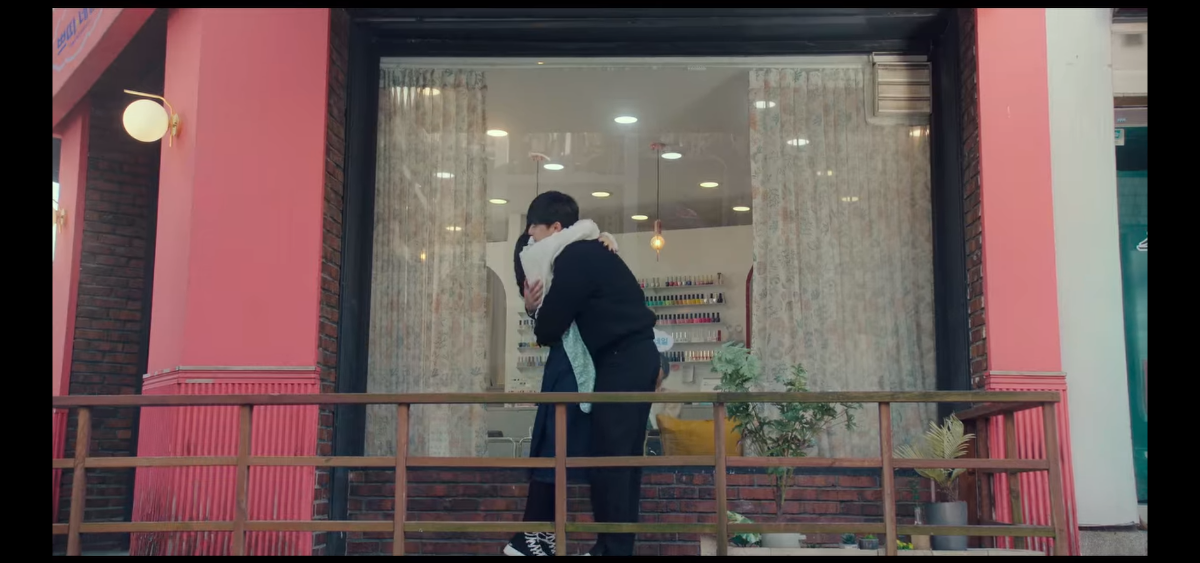 사시 뒷바라지 해줬는데 검사되자마자 나를 찬 전남친이 6년 만에 나타나 내새끼들이랑 같이 놀고 있어요 | 인스티즈