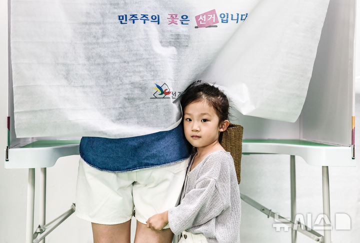 사전투표소 반려견, 아기 사진 모음 | 인스티즈