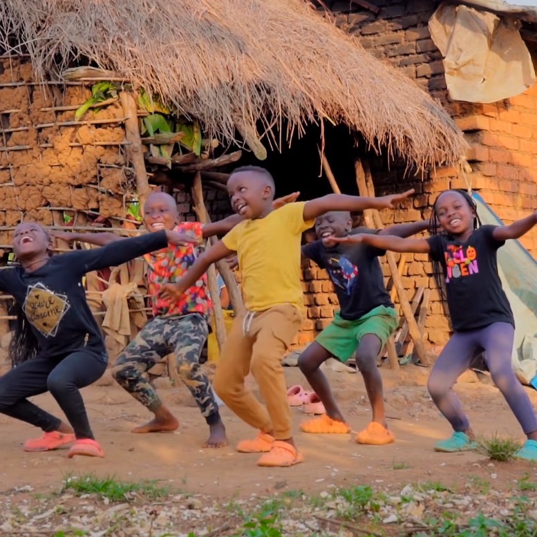 제니 왑 챌린지 너무 잘추는 아프리카 애기들 | 인스티즈