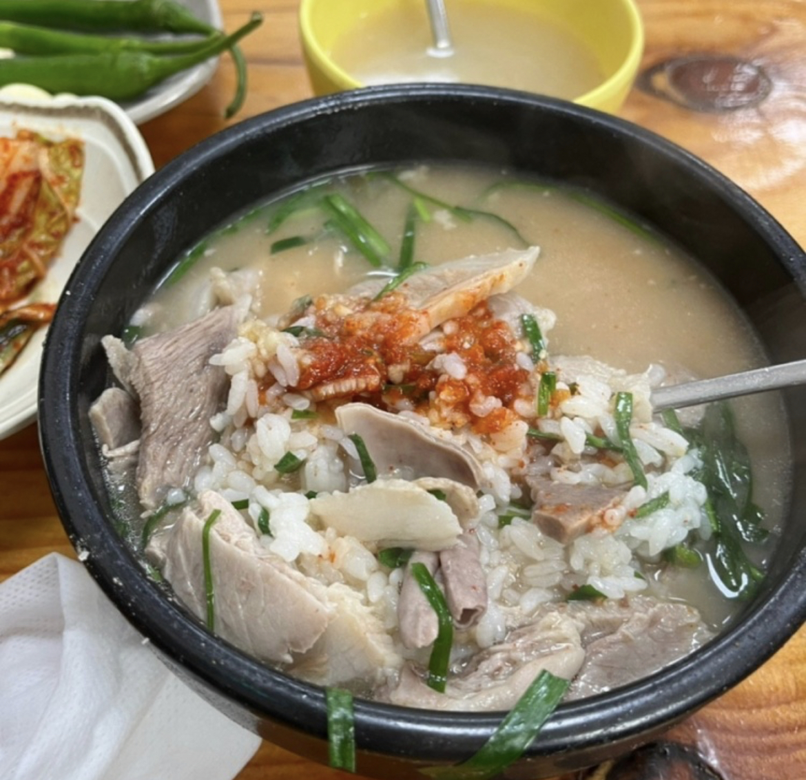 부산인들이 사랑하는 돼지국밥 - 악플달면 쩌리쩌려버려 - ＊여성시대＊ 차분한 20대들의 알흠다운 공간 부산인들이 사랑하는 돼지국밥