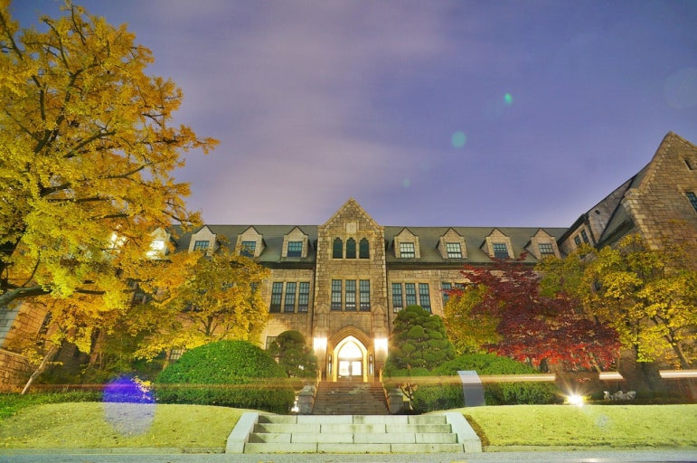 스스로를 검열하지 말아라. 네가 너 자신을 검열하려 들지 않아도 너희는 지나치게 착한 아이다. (feat. 이화여대 교수님 말씀) | 인스티즈