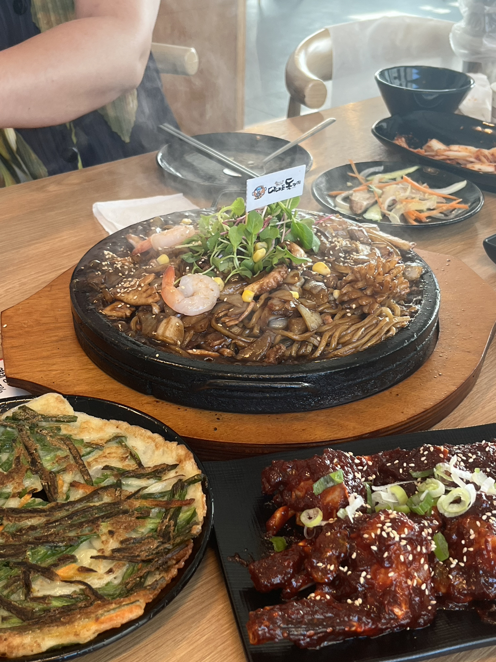 입맛 까다로운 내가 가본 부산 밥집 / 부산맛집 정보 2편 - 콧멍에트... 알흠다운 공간 입맛 까다로운 내가 가본 부산 밥집 / 부산맛집 정보 2편