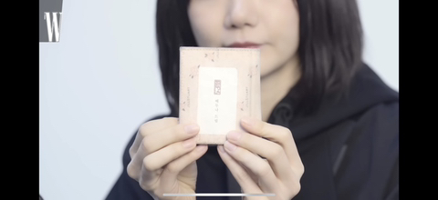 물건을 진짜 오래, 심플하게 쓰는 배두나 왓츠인마이백.jpg | 인스티즈