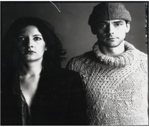 행위예술 중에 22년 전 헤어진 남자친구가 백발이 되어 나타났다 | 인스티즈