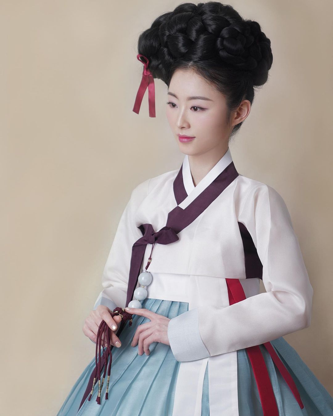 현대에도 인기 많은 미인도 한복 색조합 | 인스티즈