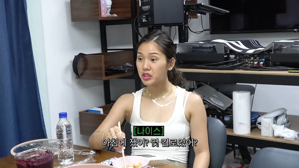 키 160에 몸무게 40kg 찍은 승희 운동하고 먹고 자기 건강 프로젝트 실시한 오마이걸 | 인스티즈