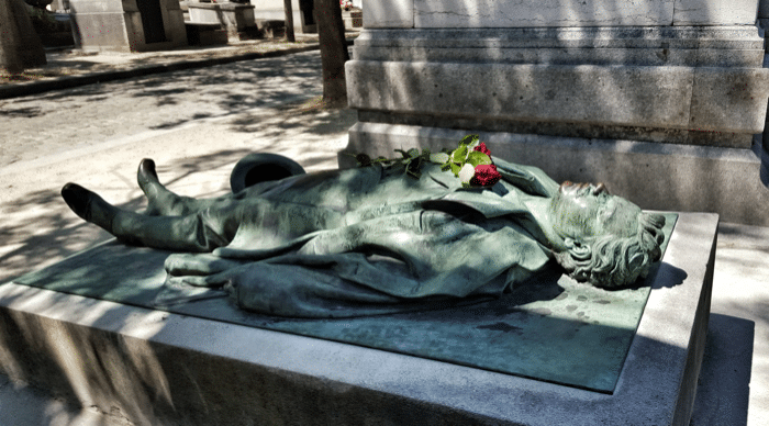 죽어서 ㅅㅅ심볼이 된 프랑스 남자 | 인스티즈