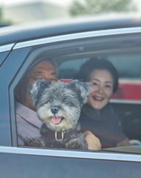 차 타고 가는 문토리 | 인스티즈