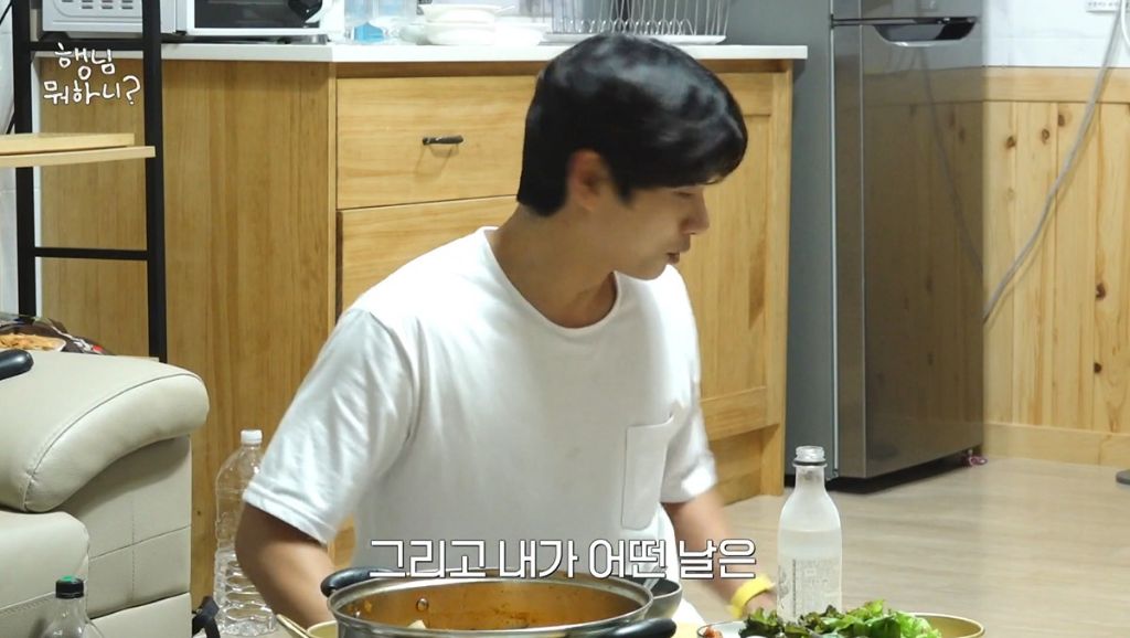 주우재 가방보고 비슷한거 만원짜리 따라서 산 이이경 | 인스티즈