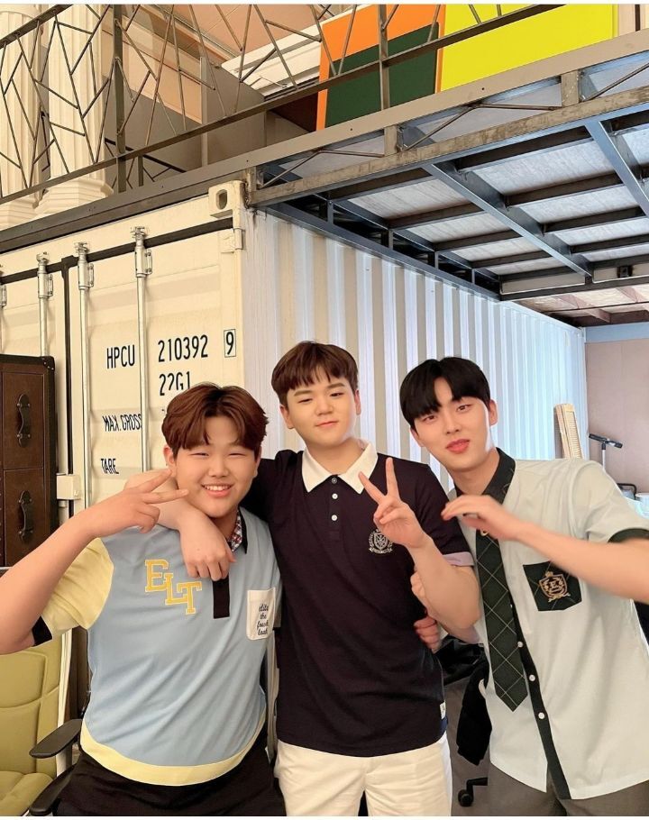 엘리트 교복 새모델. jpg | 인스티즈