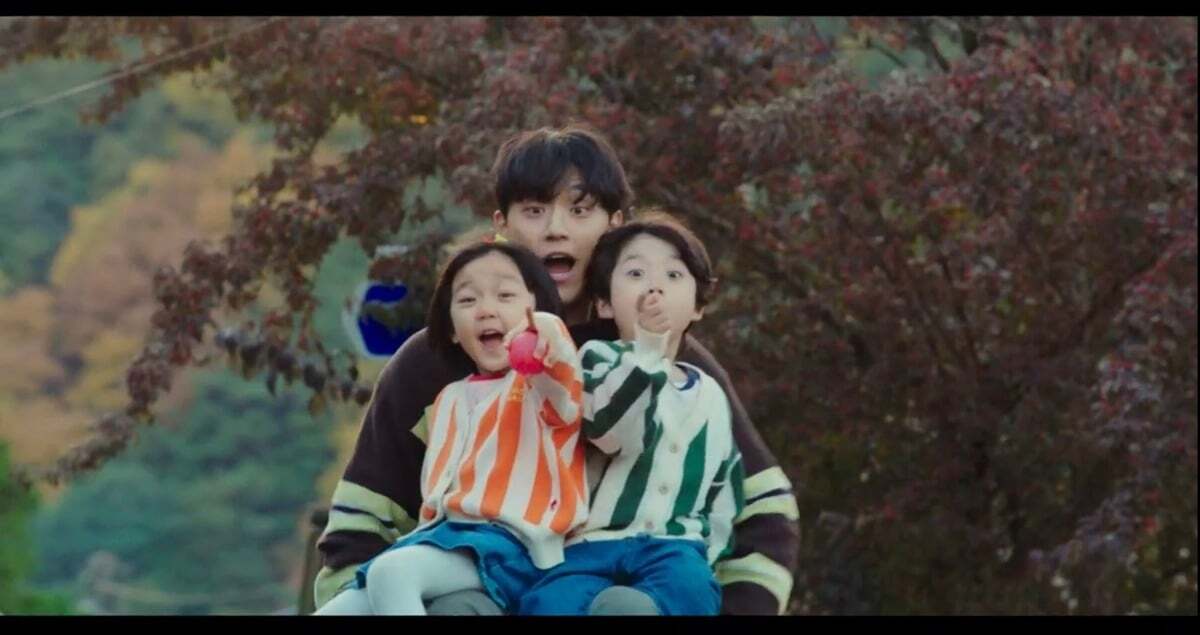 사시 뒷바라지 해줬는데 검사되자마자 나를 찬 전남친이 6년 만에 나타나 내새끼들이랑 같이 놀고 있어요 | 인스티즈