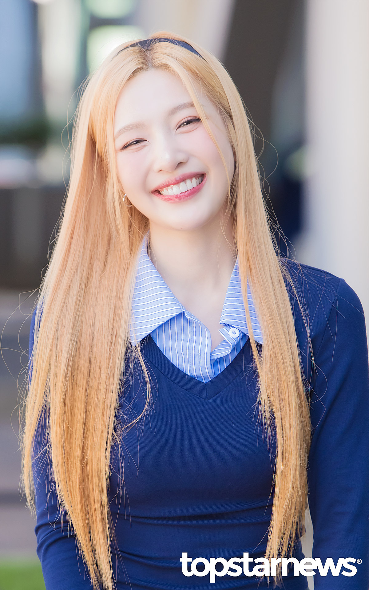 오늘자 하이틴 퀸카재질 프레피룩 조이.jpg | 인스티즈