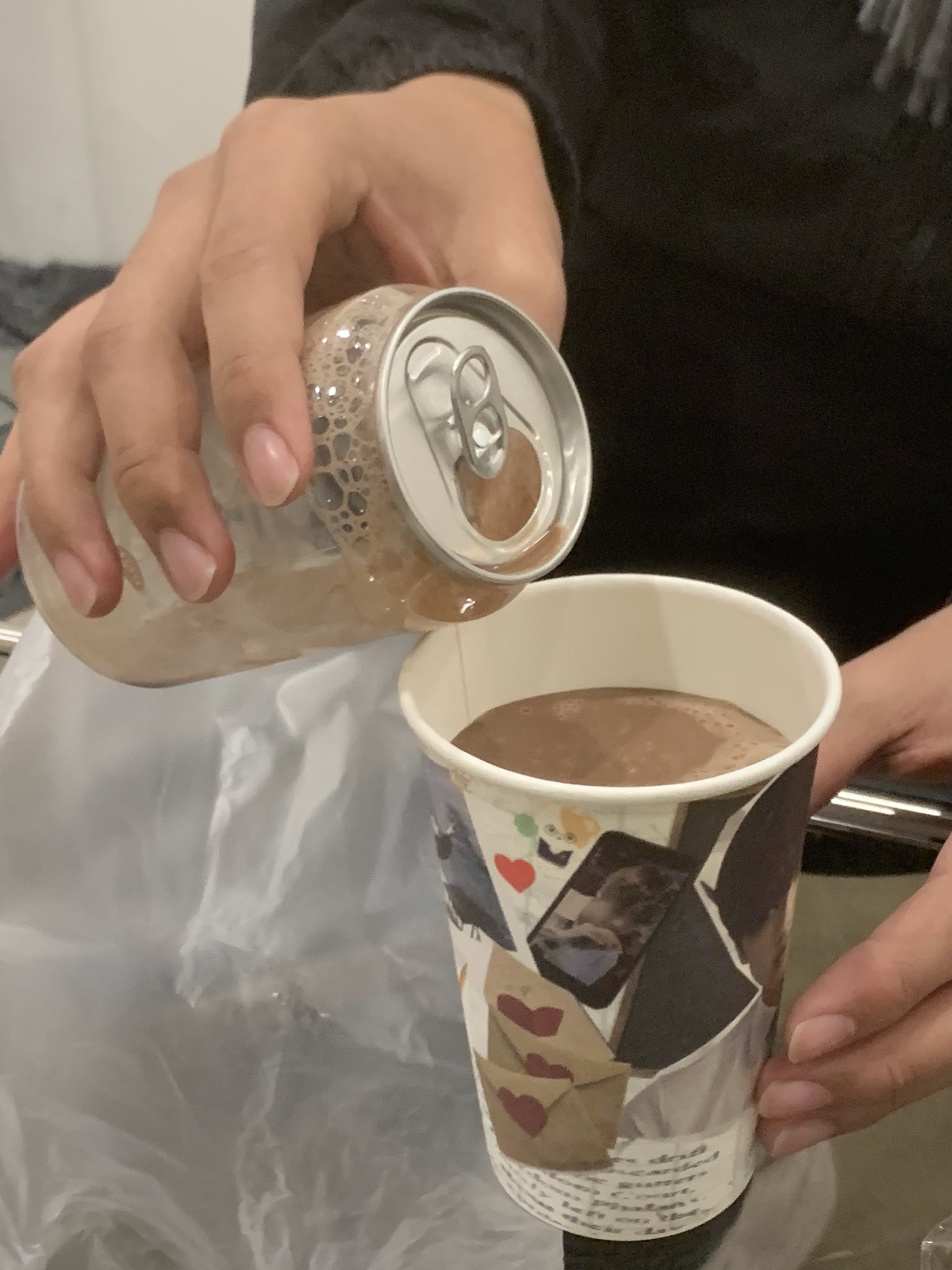 생카가 뭔데? 생일카페. 생일카페가 뭔데? …따라와 봐 | 인스티즈