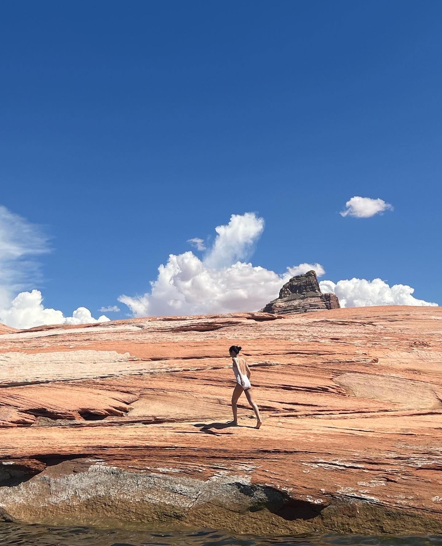 끝내주는 휴가 보내고 온듯한 블랙핑크 제니 | 인스티즈