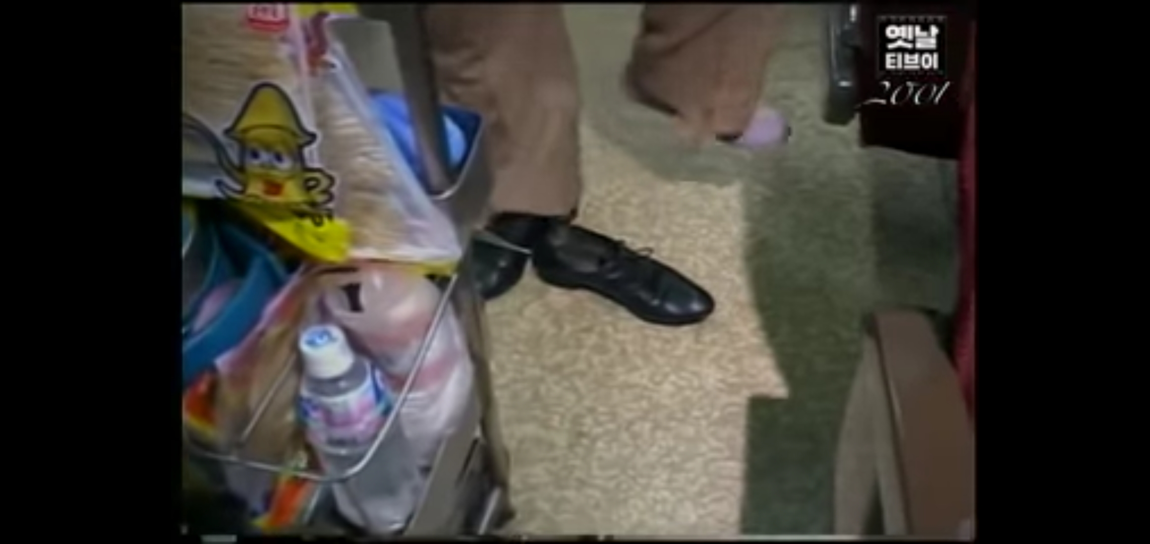 삶은계란,버터오징어.. 이제는 자판기가 대신한 추억이 되어버린 홍익회 기차 간식카트 | 인스티즈