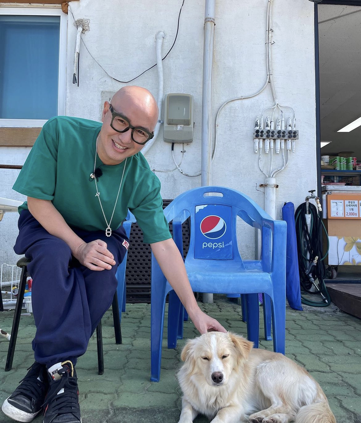 임보하던 강아지 입양 보낸 홍석천 인스타그램.jpg | 인스티즈