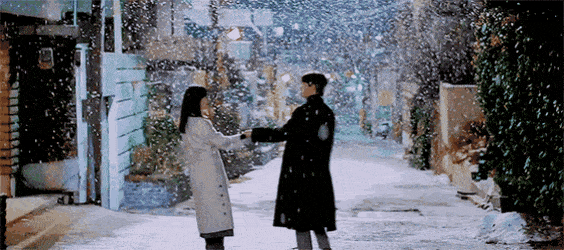 겨울에 영화보면서 특유의 포근한분위기에 환장하는 달글 🎄❤️🤍 | 인스티즈
