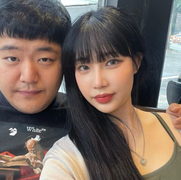 공혁준 트위치 방송 중.. 결혼 발표.. 산범 임신 | 인스티즈